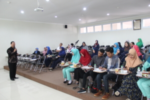 Pelatihan MC dan Manajemen Keprotokolan