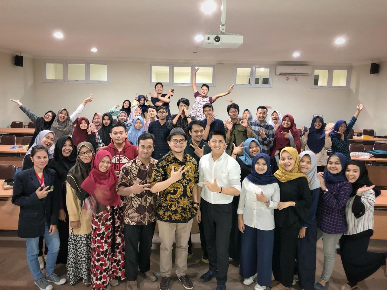 Kuliah umum komunikasi unisa