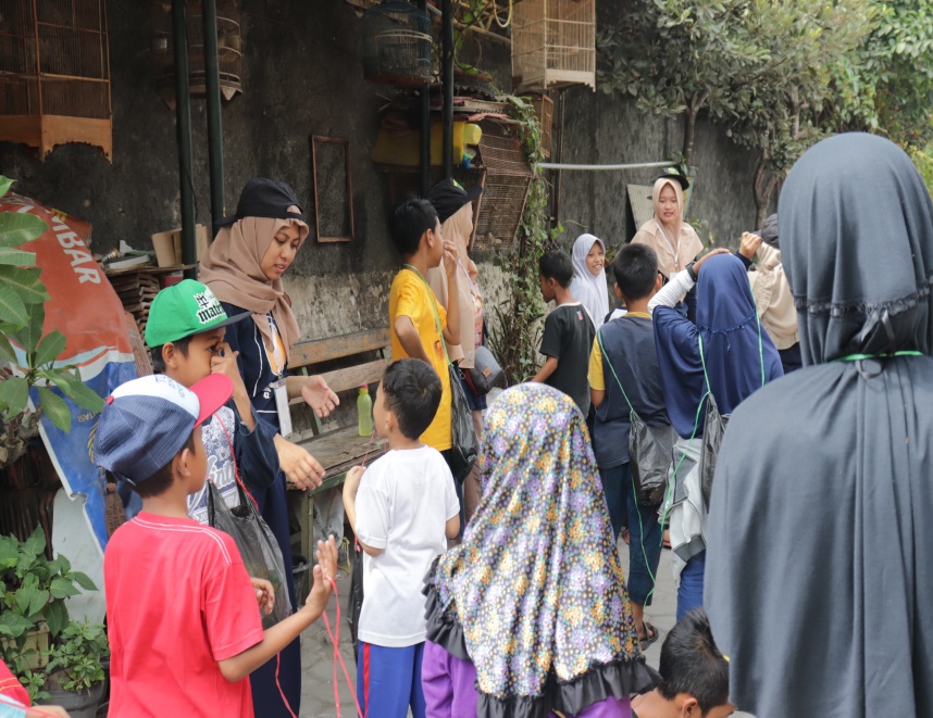Kkn unisa bersinergi mengembangkan kampung ramah anak