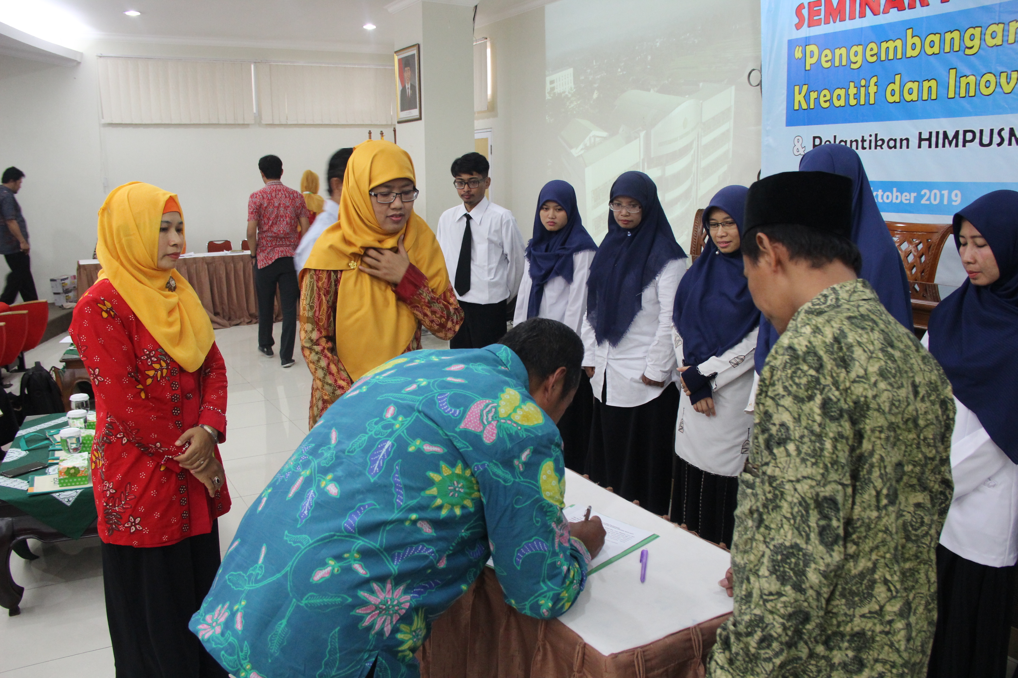 Pelantikan himpusma sleman dan seminar nasional oleh perpustakaan unisa yogya
