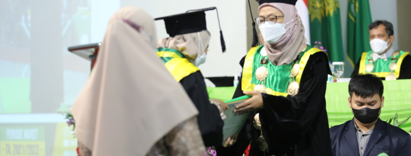 Unisa yogyakarta mewisuda 107 mahasiswa secara offline dan online