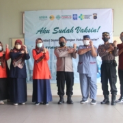Unisa yogyakarta bagikan minyak goreng dalam kegiatan vaksin booster