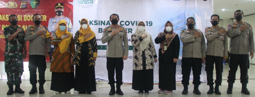 Kapolda diy pantau vaksinasi booster di unisa yogyakarta