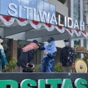 Rektor unisa yogya berharap mahasiswa tebar manfaat hadir lebih dekat pada masyarakat