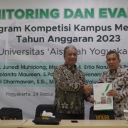 Menerima kunjungan monev 2