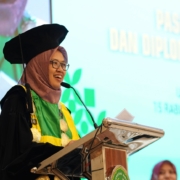 Rektor unisa yogyakarta, dr. warsiti, m.kep., sp.mat