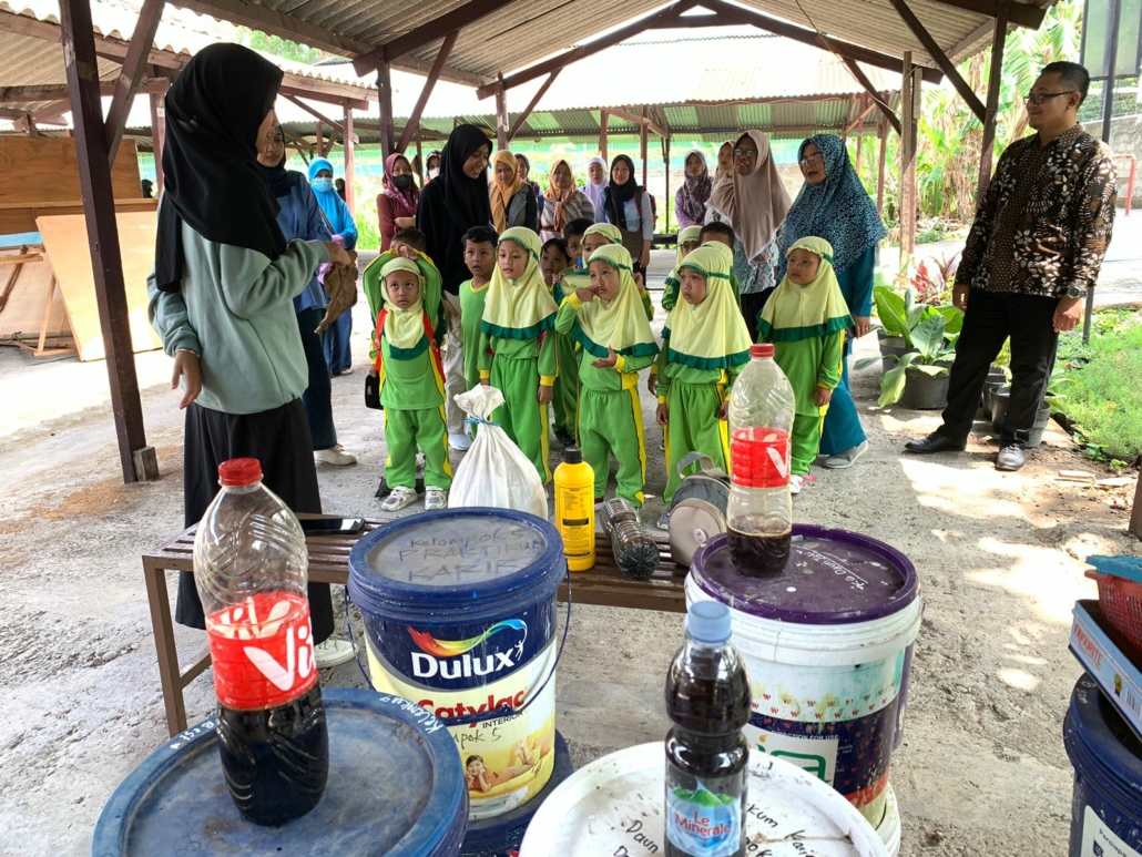 edukasi anak-anak TK ABA 
