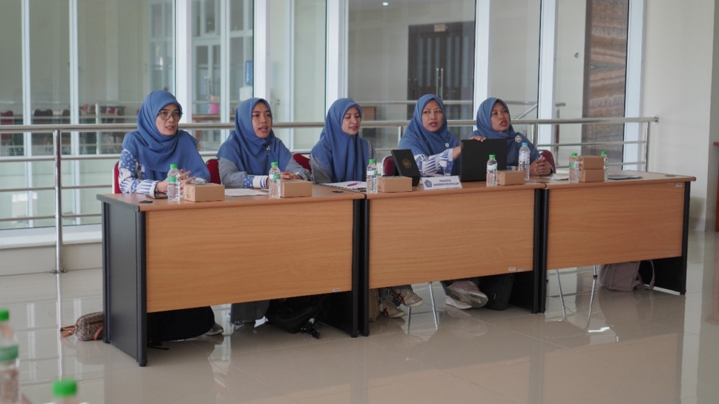 kunjungan studi banding UNISMUH 