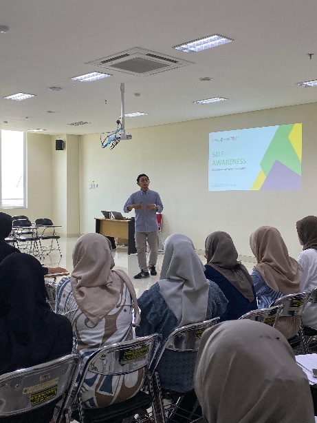 menanamkan soft skill 