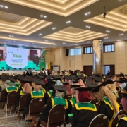 Wisuda 4