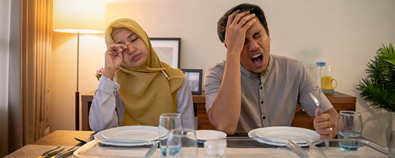 Muslim,couple,having,break,fast,or,sahur,in,the,morning