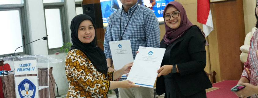 Anugerah humas 1030x579 (1)