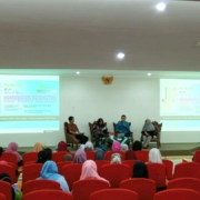 Diskusi buku komunikasi kesehatan di unisa