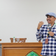 Unisa bekerjasama dengan pwi diy gelar talkshow