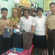 Jajanan di kantin sekolah berperan penting pada kesehatan dan kecerdasan siswa