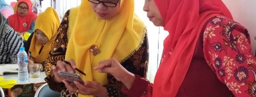 Dosen unisa sosialisasi dan penjaringan kdrt melalui aplikasi berbasis it