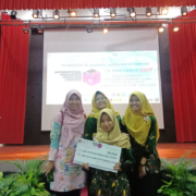 Dosen dan mahasiswa gizi mendapatkan penghargaan internasional