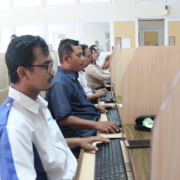 Guru smk ti se diy ikuti workshop di unisa