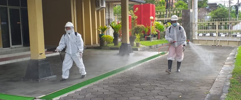 Kontribusi nyata unisa yogyakarta, bantu dekontaminasi di lldikti wilayah v