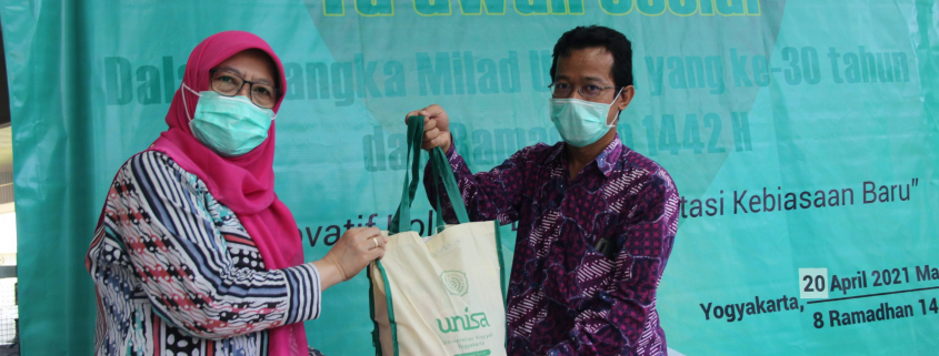 1003 paket sembako sehat dibagi dalam ta’awun sosial unisa yogya