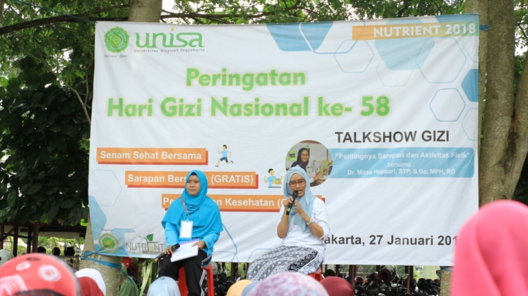 Senam Sehat, Sarapan Bersama dan Talkshow di Hari Gizi