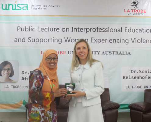 Kolaborasi dengan La Trobe University, UNISA Yogyakarta raih Australia Indonesia Institute Grants