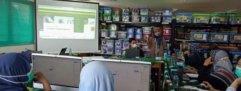 Gelar pelatihan, unisa meninkatkan skill admin dalam mengisi website laboratorium unisa yogyakarta