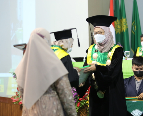 Unisa Yogyakarta Mewisuda 107 Mahasiswa Secara Offline dan Online