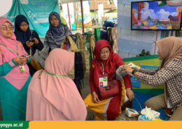 UNISA Yogyakarta Layani Pemeriksaan Kesehatan Gratis di Booth Expo Muktamar Aisyiyah