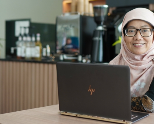 Salmah Orbayinah