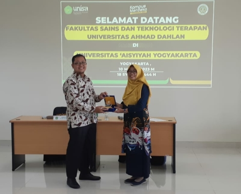 Kunjungan ke Unisa Yogya