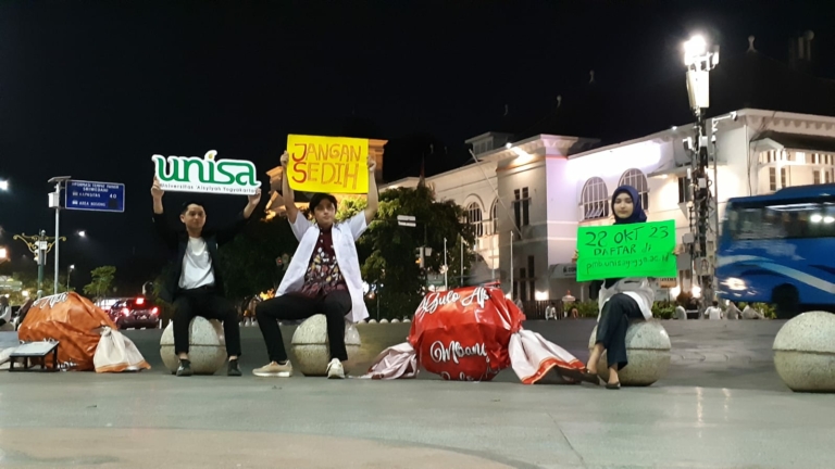 UNISA Gelar Flashmob Kampanye Kesehatan Mental Sebagai Bagian dari Peluncuran Penerimaan Mahasiswa Baru