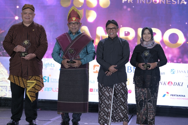 Humas UNISA Yogyakarta Meraih Penghargaan Silver Winner Insan PR Indonesia 2023