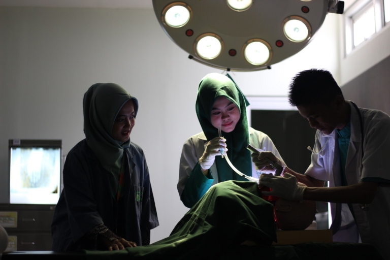 Prodi Keperawatan Anestesiologi Mencatat Sukses Melalui Metode Pembelajaran Berkualitas