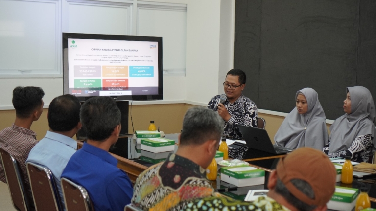Terima Kunjungan Dari LAZISMU KulonProgo, Prodi Bioteknologi UNISA Sharing Teknologi Pengolahan Sampah