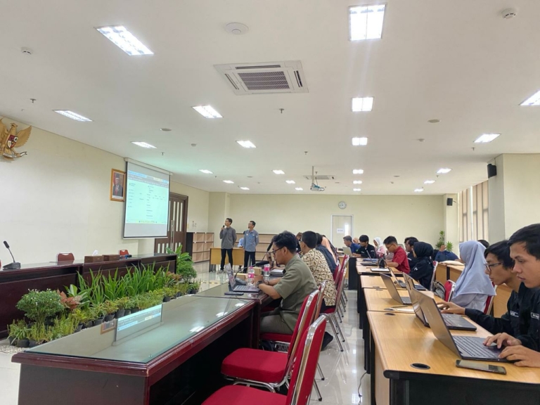 Mahasiswa TI UNISA Yogyakarta dan UNIMMA Adakan Pameran Sistem Informasi