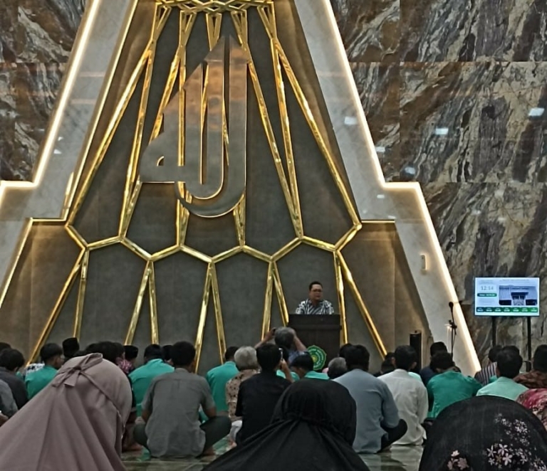 Kajian Dzuhur Masjid Walidah Dahlan : Tentang DNA dan Sel Tubuh Manusia