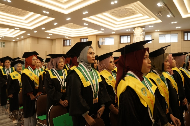 Wisuda UNISA Yogyakarta, Menandai Prestasi dan Kesuksesan Alumni