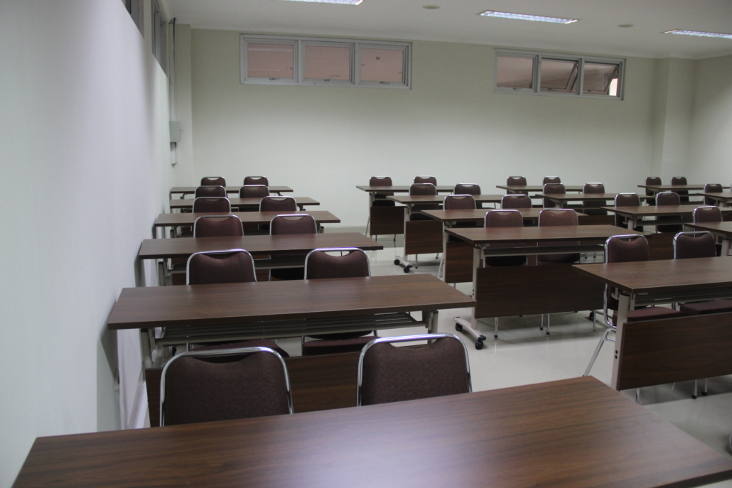 bangku kuliah
