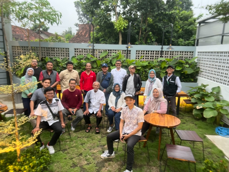 Humas UNISA Yogyakarta Gelar Sarasehan “Wedangan Bareng Wartawan”
