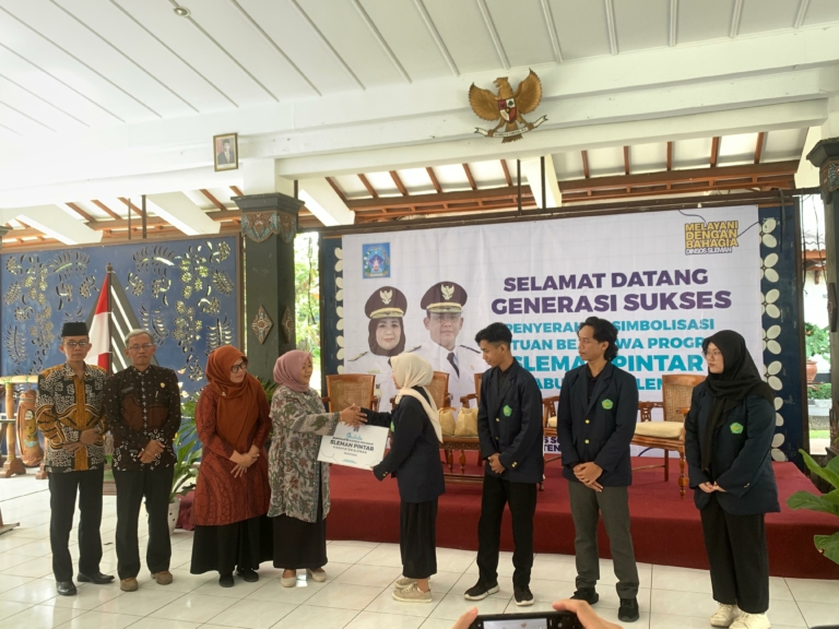 Beasiswa Sleman Pintar Wujudkan Mimpi 117 Mahasiswa Untuk Kuliah di UNISA