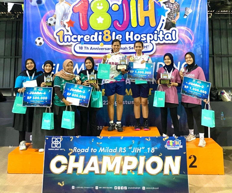 Ganda Putri UNISA Yogyakarta Raih Juara II Turnamen Badminton