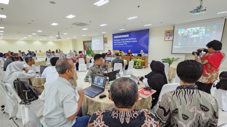 UNISA Yogyakarta Tuan Rumah Bimbingan Teknis dan Klarifikasi Usul Program Studi