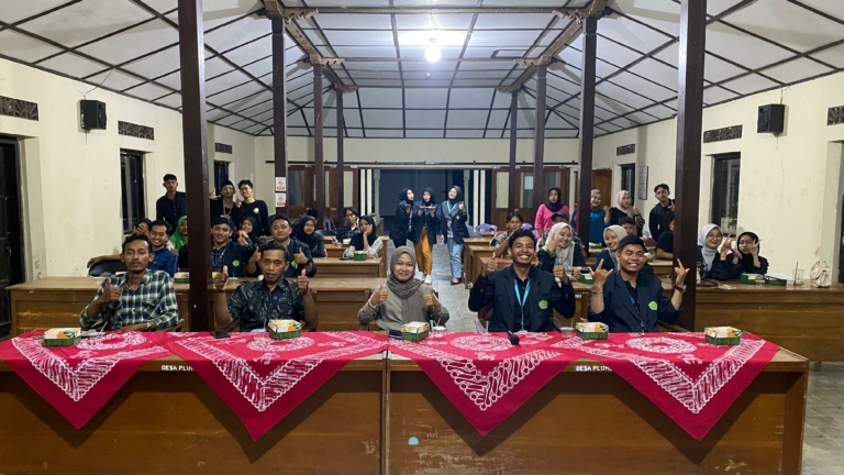 Edukasi Tentang Keuangan dan Bahaya Narkoba Dalam KKN UNISA