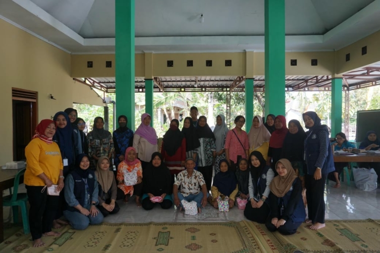 KKN UNISA Yogyakarta Ajak Lansia Siyono Kidul Gerak