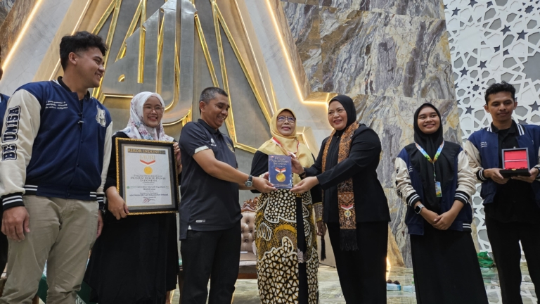 UNISA Cetak Rekor MURI Infaq QRIS Terbanyak