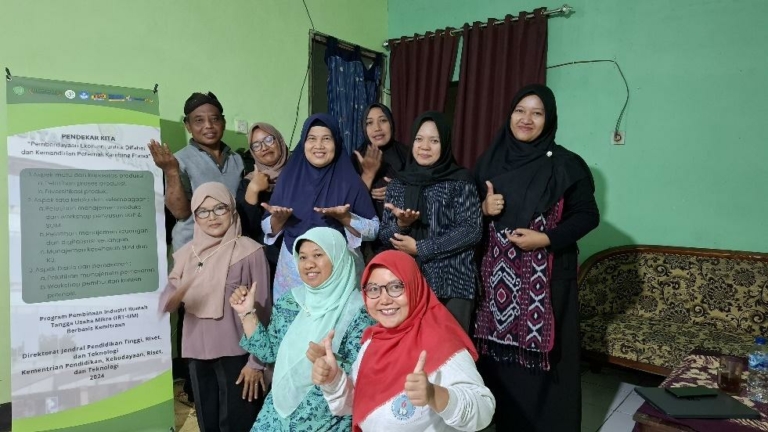 UNISA Yogyakarta Berdayakan Wirausahawan Difabel dengan Pelatihan Desain Busana