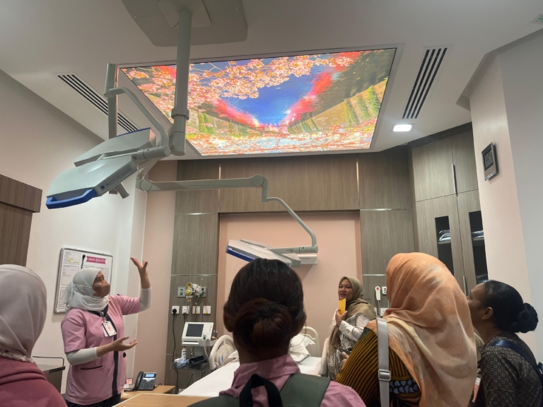 Inovasi Layanan Ibu Bersalin di Brunei Jadi Pembelajaran Mahasiswa S2 Kebidanan Unisa Yogyakarta