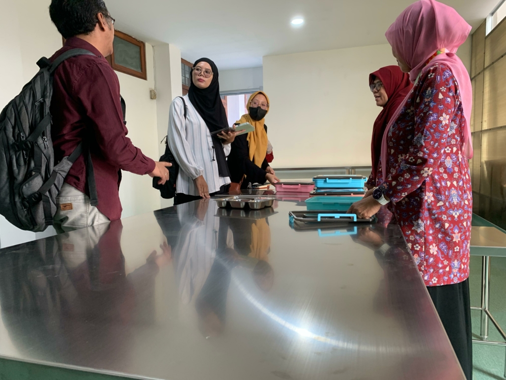 Makan bergizi gratis 