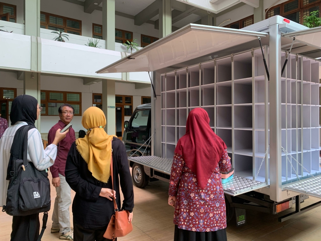 Makan bergizi gratis 